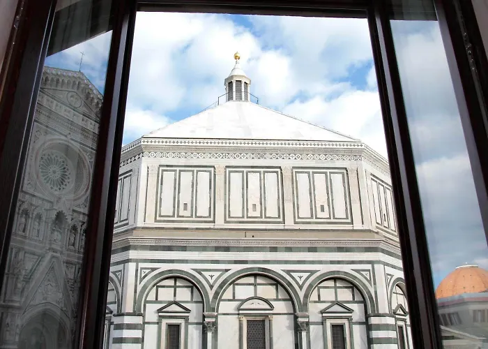 A View Oda ve Kahvaltı 4*