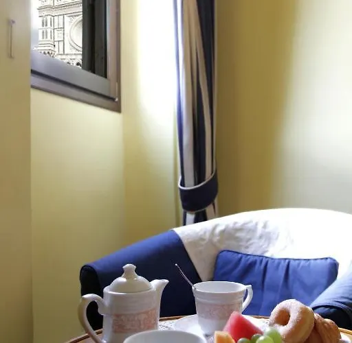 A View Oda ve Kahvaltı Floransa